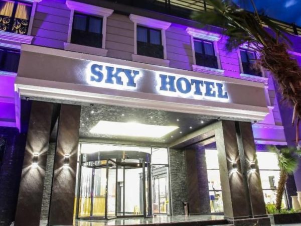 Sky-Hotel (2)
